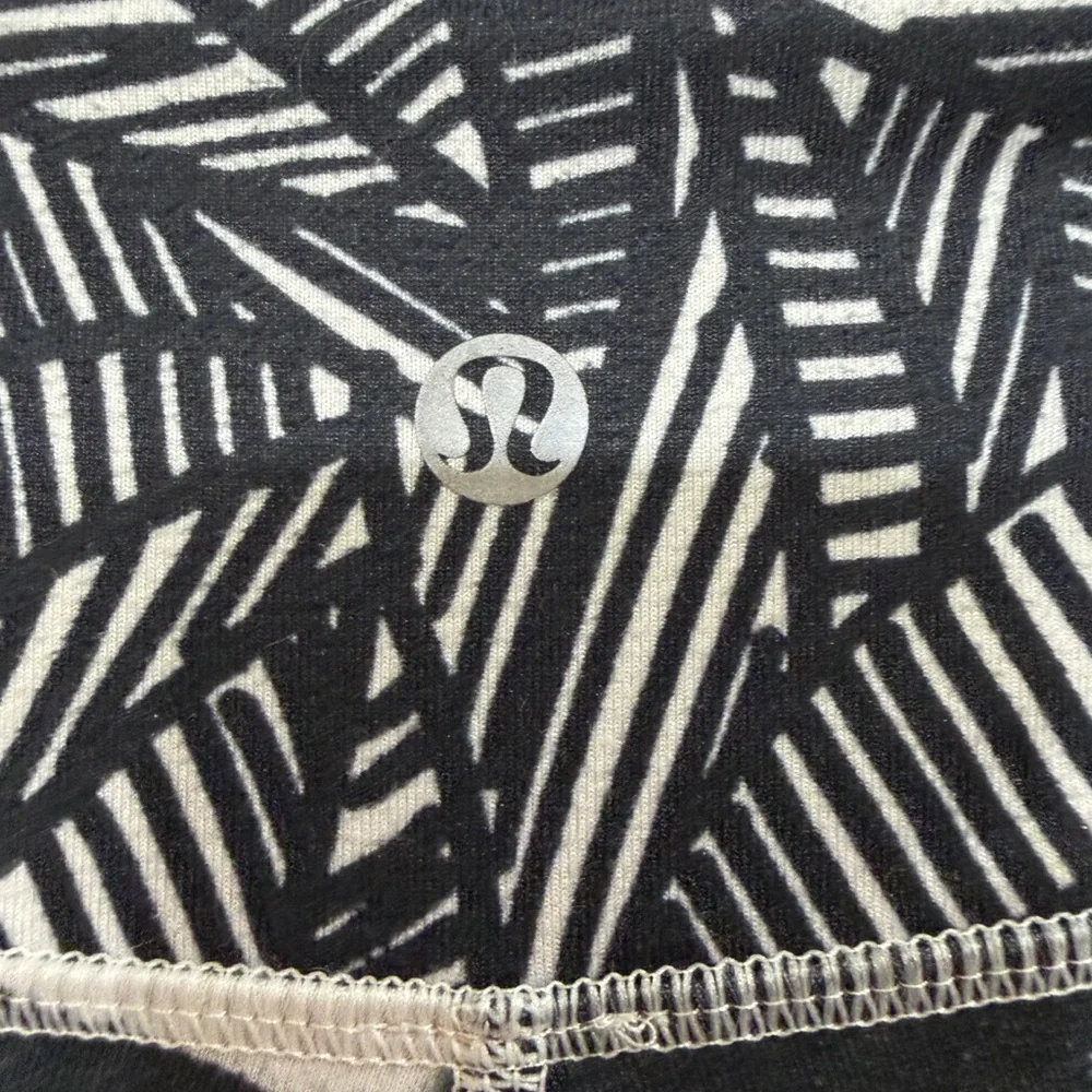 Lululemon Wunder Under Crop II *Full-On Luon‎ White Black Leggings Sz 4 EUC